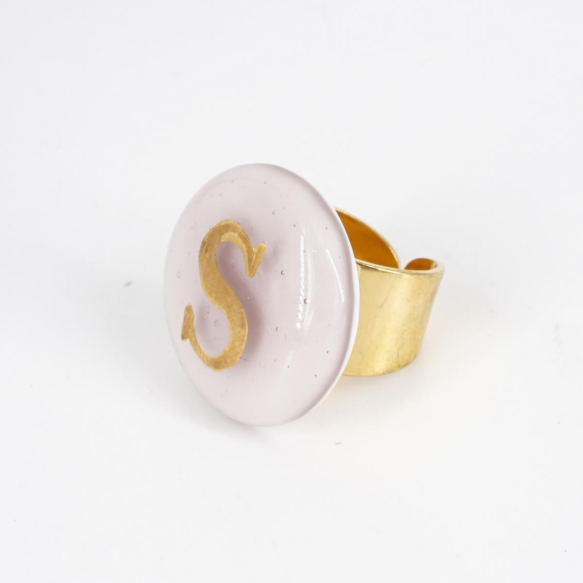 Anello lettera S rosa antico