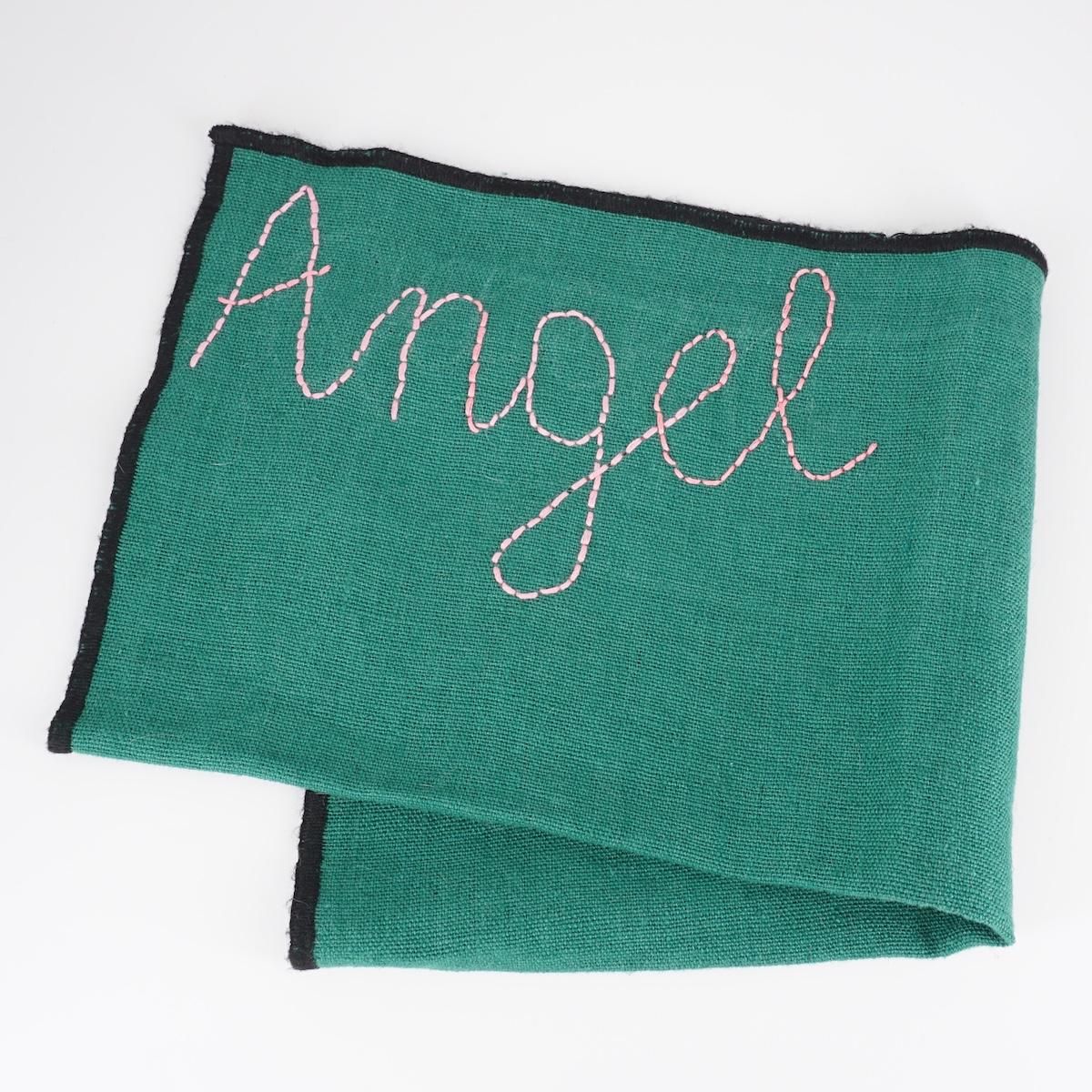 Tovaglietta ricamata ANGEL L cedre