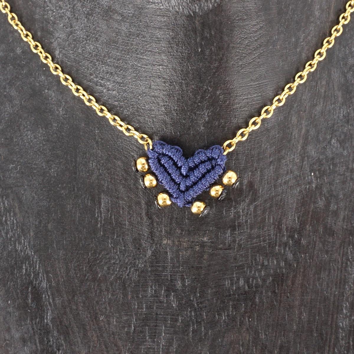 Collana CUORE SACRO borchie BLU COLLANA CUORE SACRO BORCHIE BLU NOMADEA