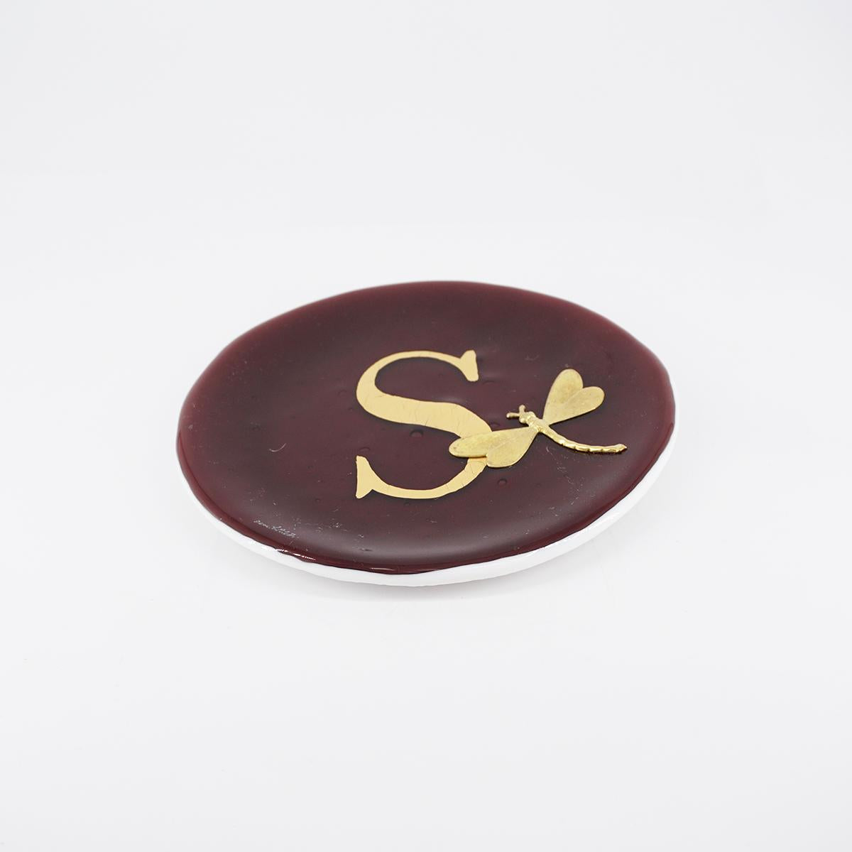 Plaque à lettres et breloque S PRUNE