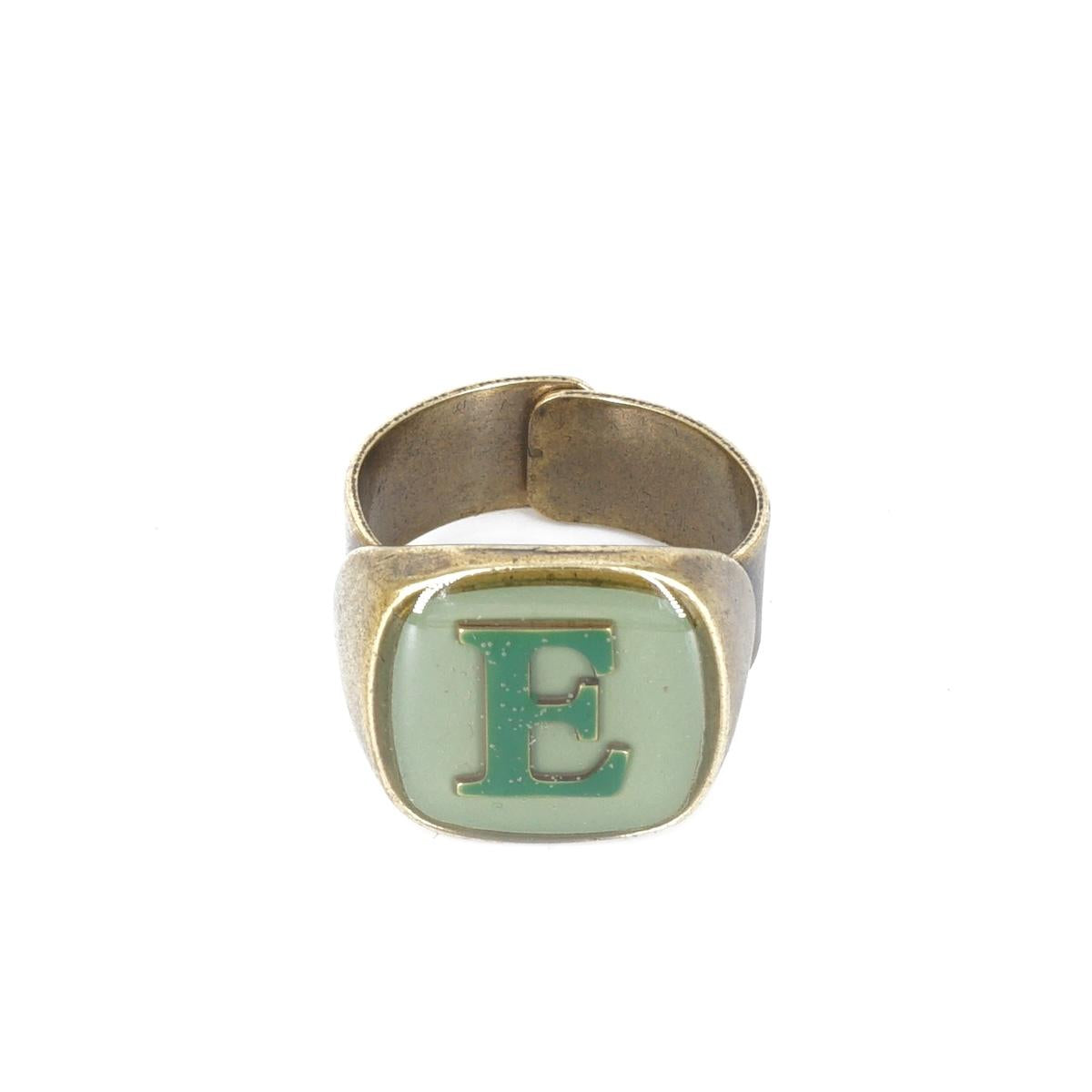 ANELLO LETTERA E VERDE MENTA ANELLO LETTERA E VERDE MENTA E VERDE BOSCO UNIQUE UNCONVENTIONAL DETAILS