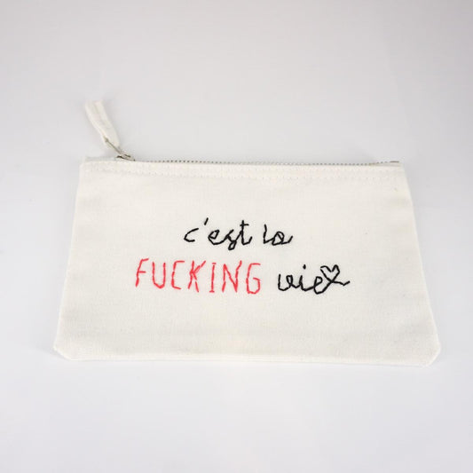 Piattina ricamata C'EST LA FUCKING VIE PIATTINA CEST LA FUCKING VIE TERESA