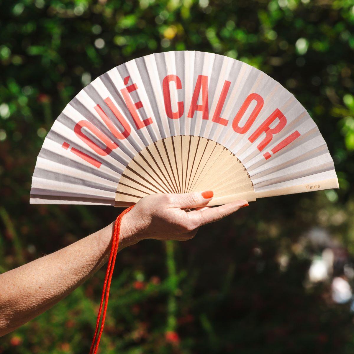 Ventaglio QUE CALOR rosso e beige VENTAGLIO QUE CALOR ROSSO E BEIGE FISURA