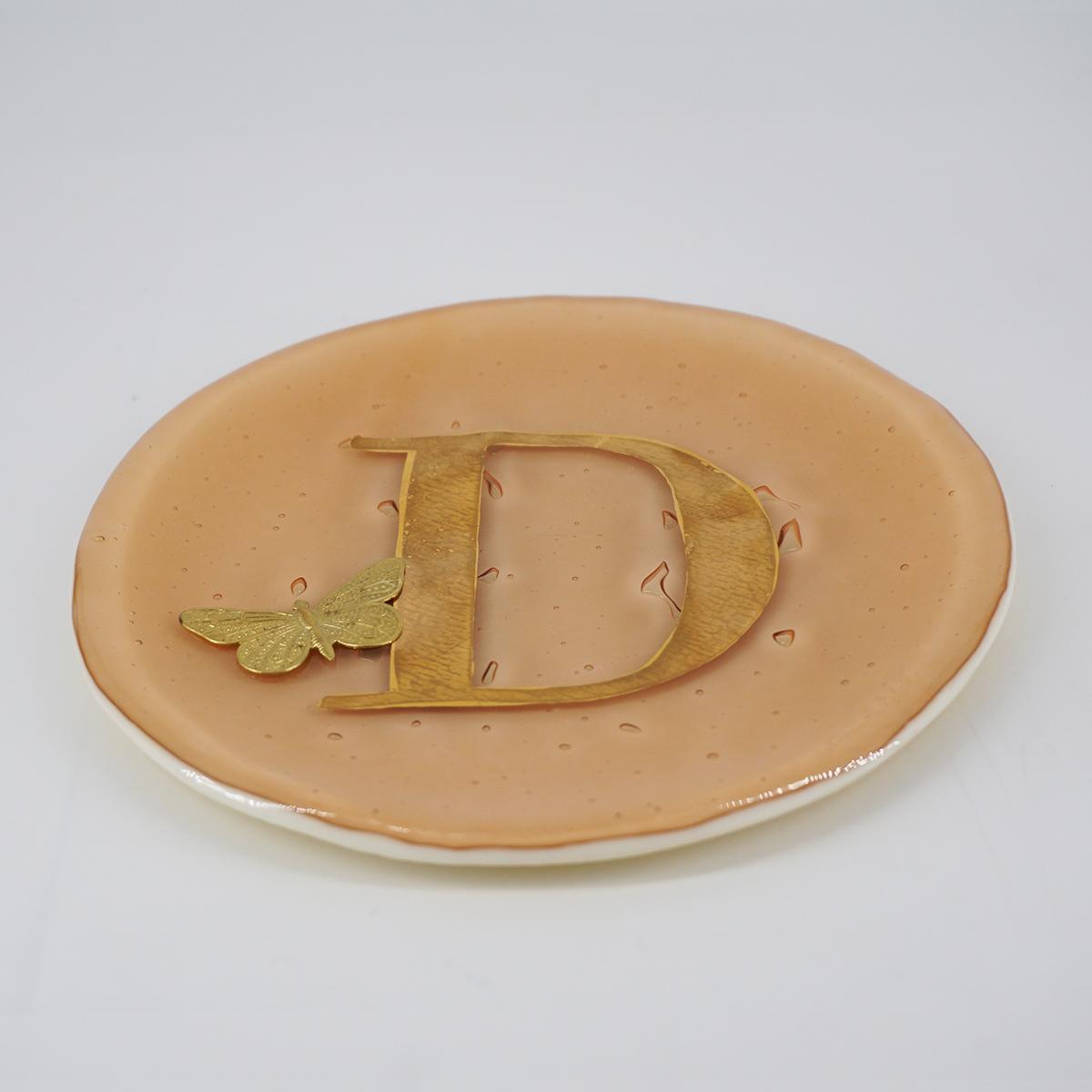 Piatto lettera e charm D CHAMPAGNE