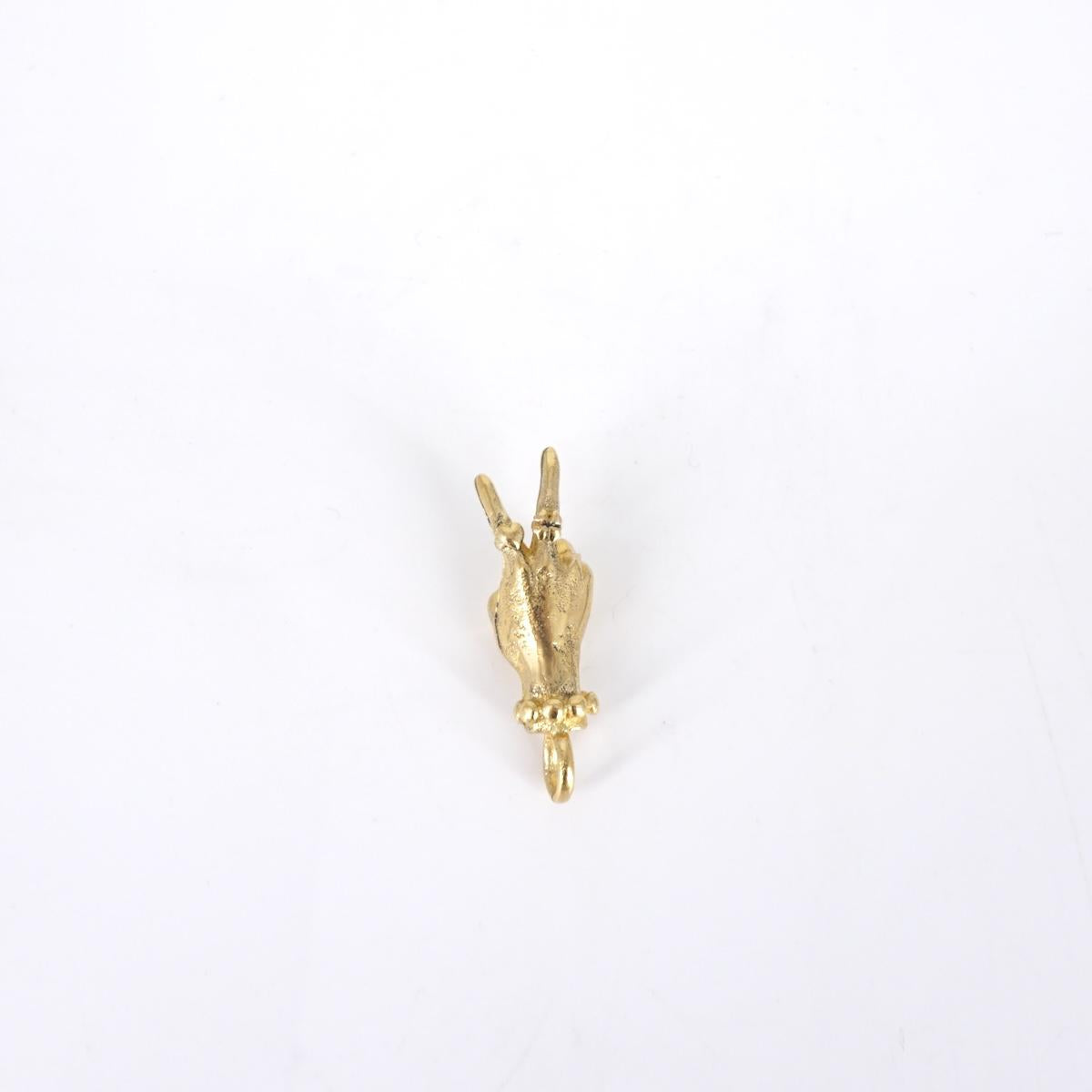 Charm mano V