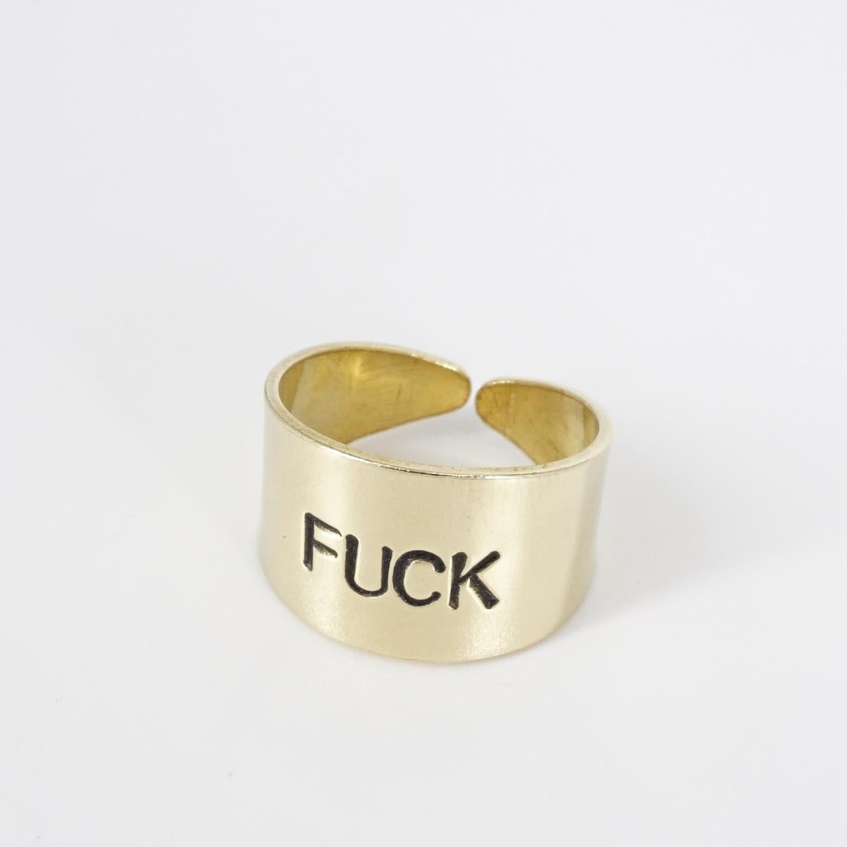 anello sfasato fuck ANELLO SFASATO FUCK Loti