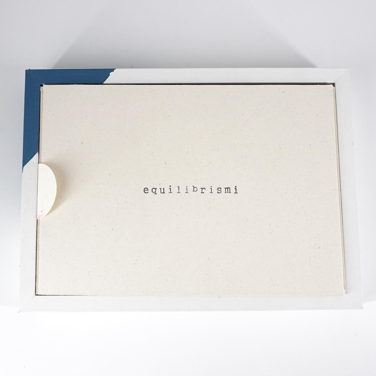 Equilibrismo bianco bacio BLU