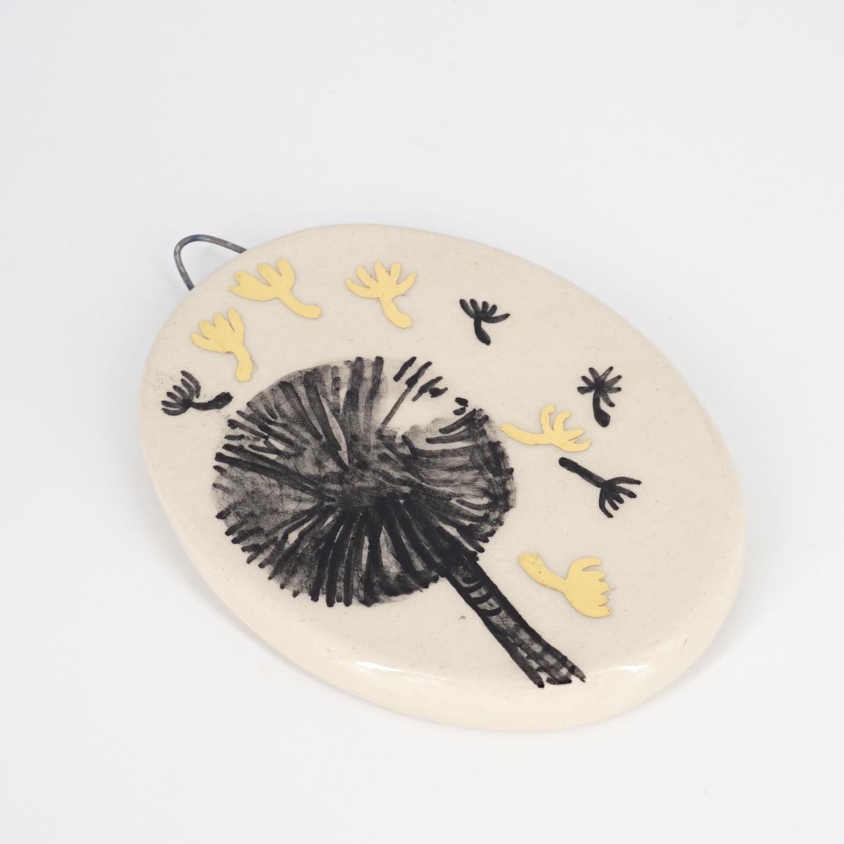 Ovalino SOFFIONE fondo bianco liscio