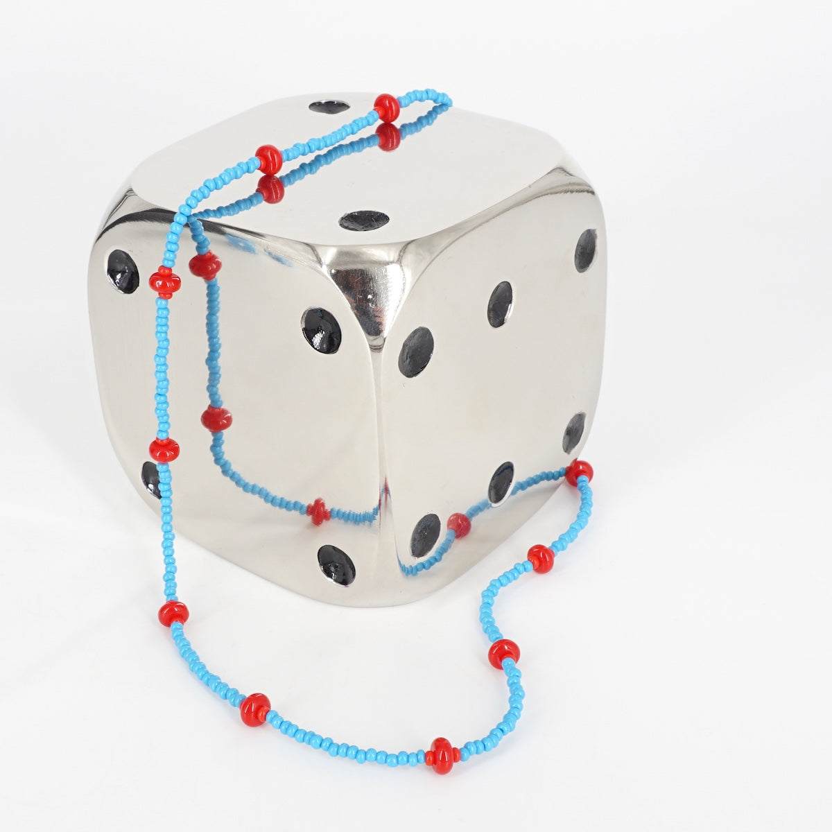 COLLANA CON PERLINE E DISCHETTI AZZURRA COLLANA CON PERLINE SCHIACCIATE AZZURRA ALMARE' 