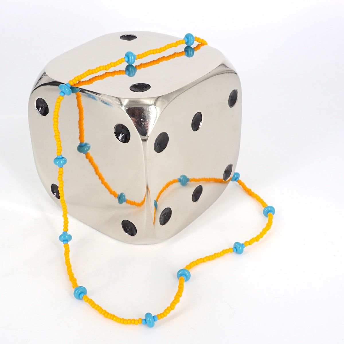 COLLANA CON PERLINE E DISCHETTI GIALLO SCURO COLLANA CON PERLINE SCHIACCIATE GIALLO SCURO ALMARE' 