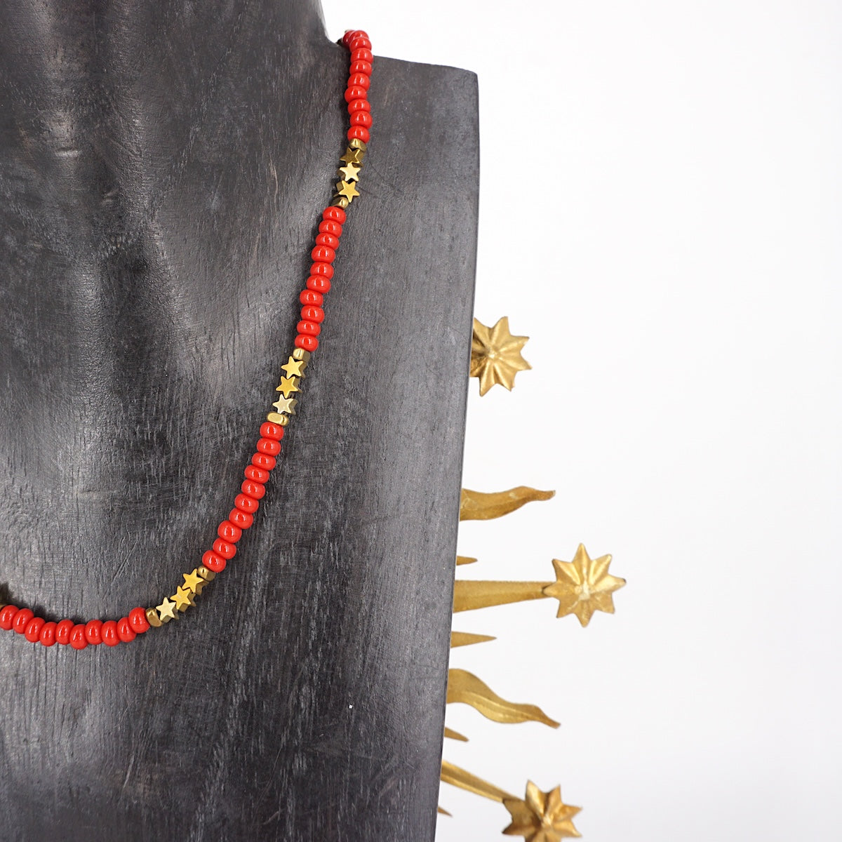 COLLANA CON STELLINE IN EMATITE ROSSA COLLANA STELLINE IN EMATITE ROSSA ALMARE' 