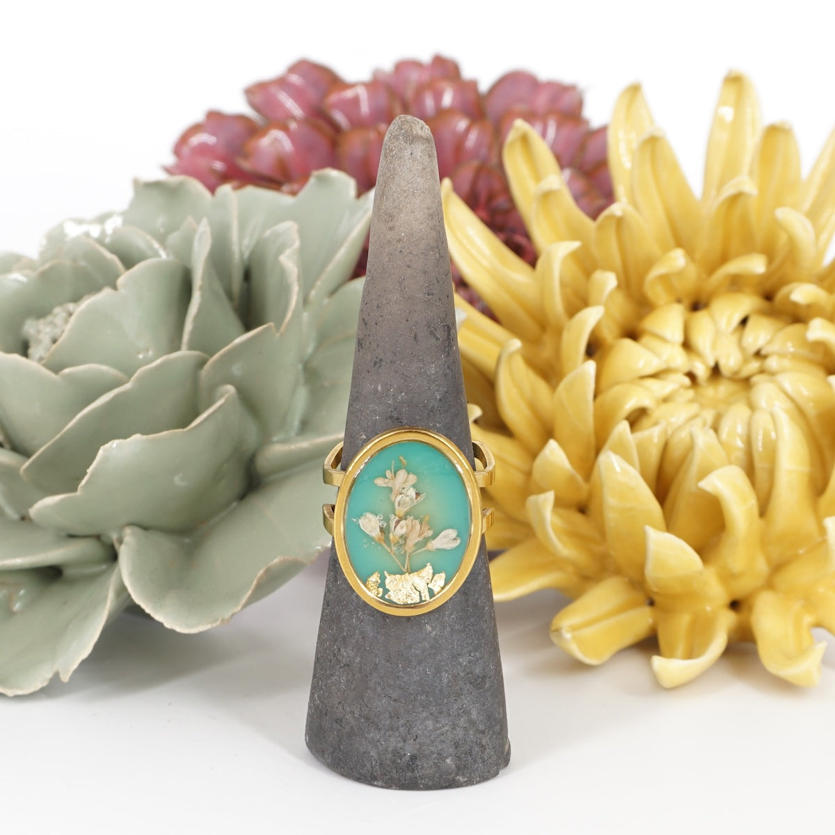 ANELLO FIORI BIG CELADON ANELLO OVALE BIG CELADON ANNA FADDA 