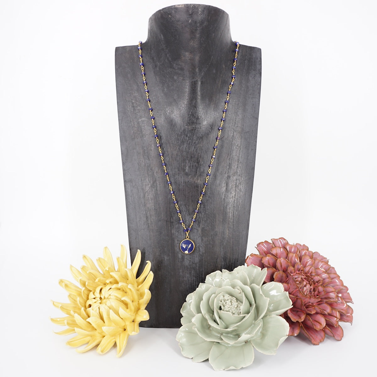 Collana fiori bottone rosario Blu COLLANA BOTTONE ROSARIO BLU ANNA FADDA 
