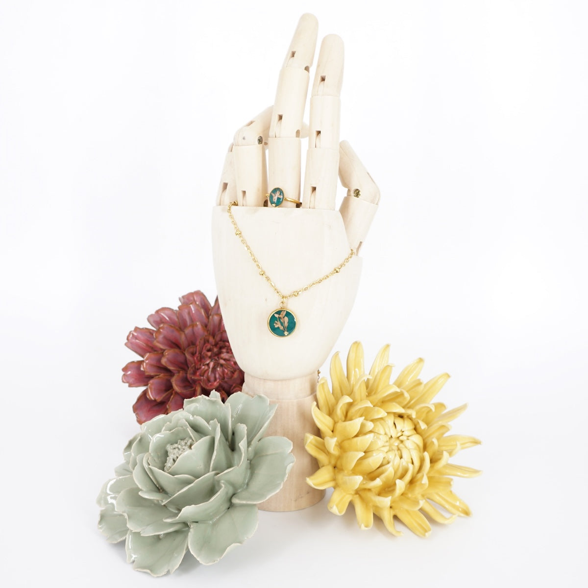 Collana fiori bottone rosario Ottanio COLLANA BOTTONE ROSARIO OTTANIO ANNA FADDA 