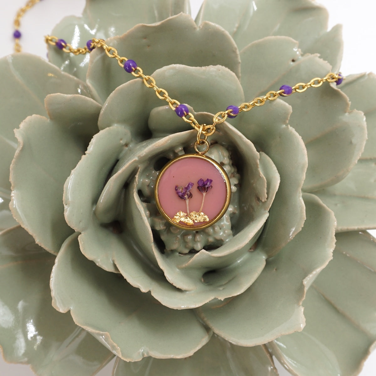 Collana fiori bottone rosario Rosa Antico COLLANA BOTTONE ROSARIO ROSA ANTICO ANNA FADDA 