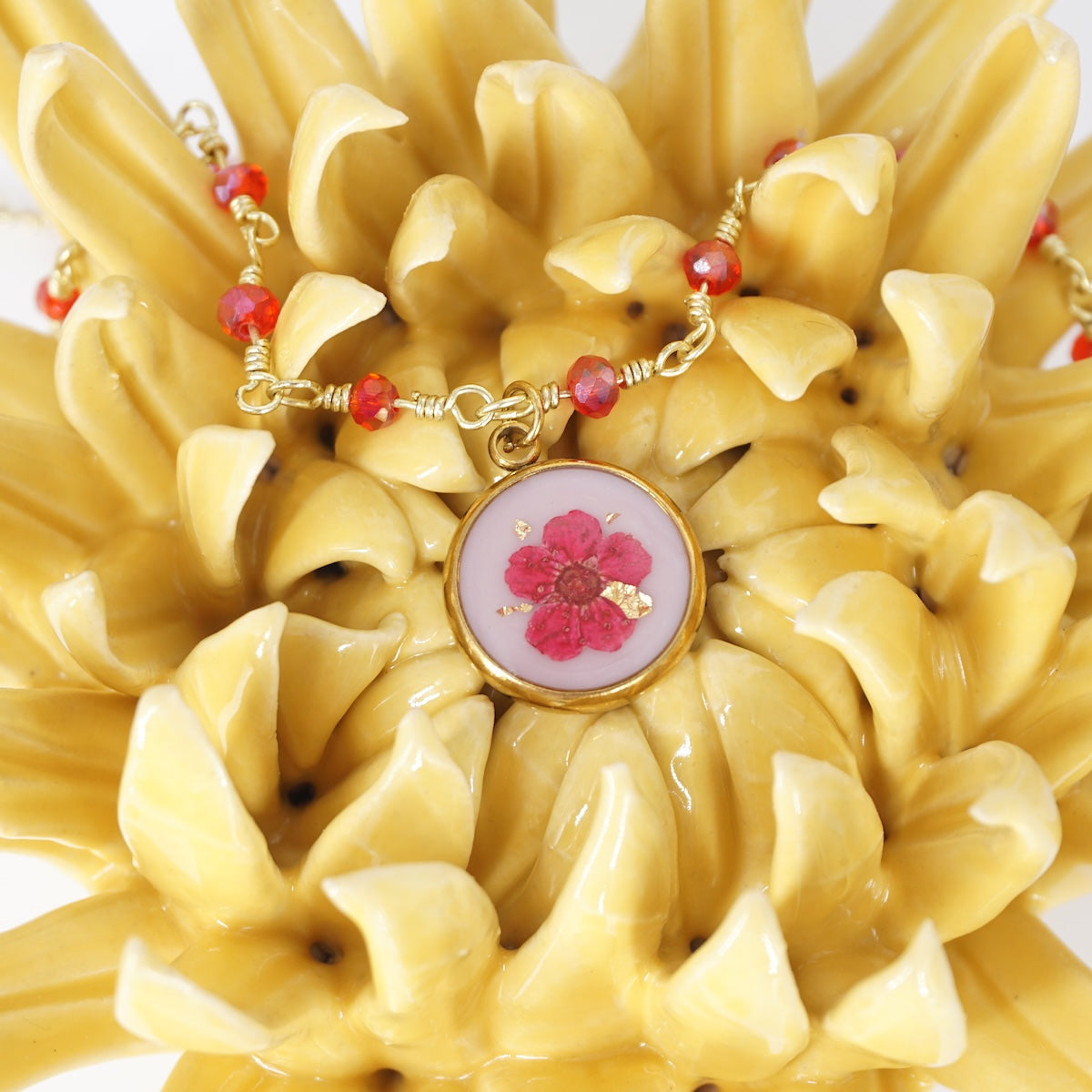Collana fiori bottone rosario Rosa Pallido COLLANA BOTTONE ROSARIO ROSA PALLIDO ANNA FADDA 