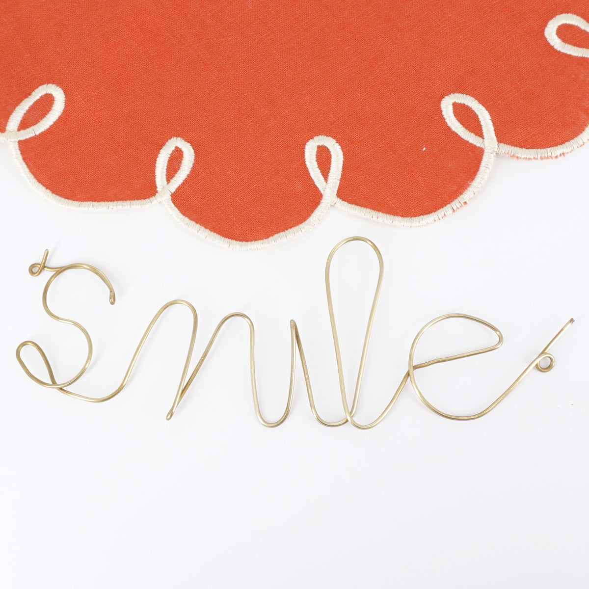 Scritta lineare smile SCRITTA LINEARE SMILE  BERC SOPHIE 