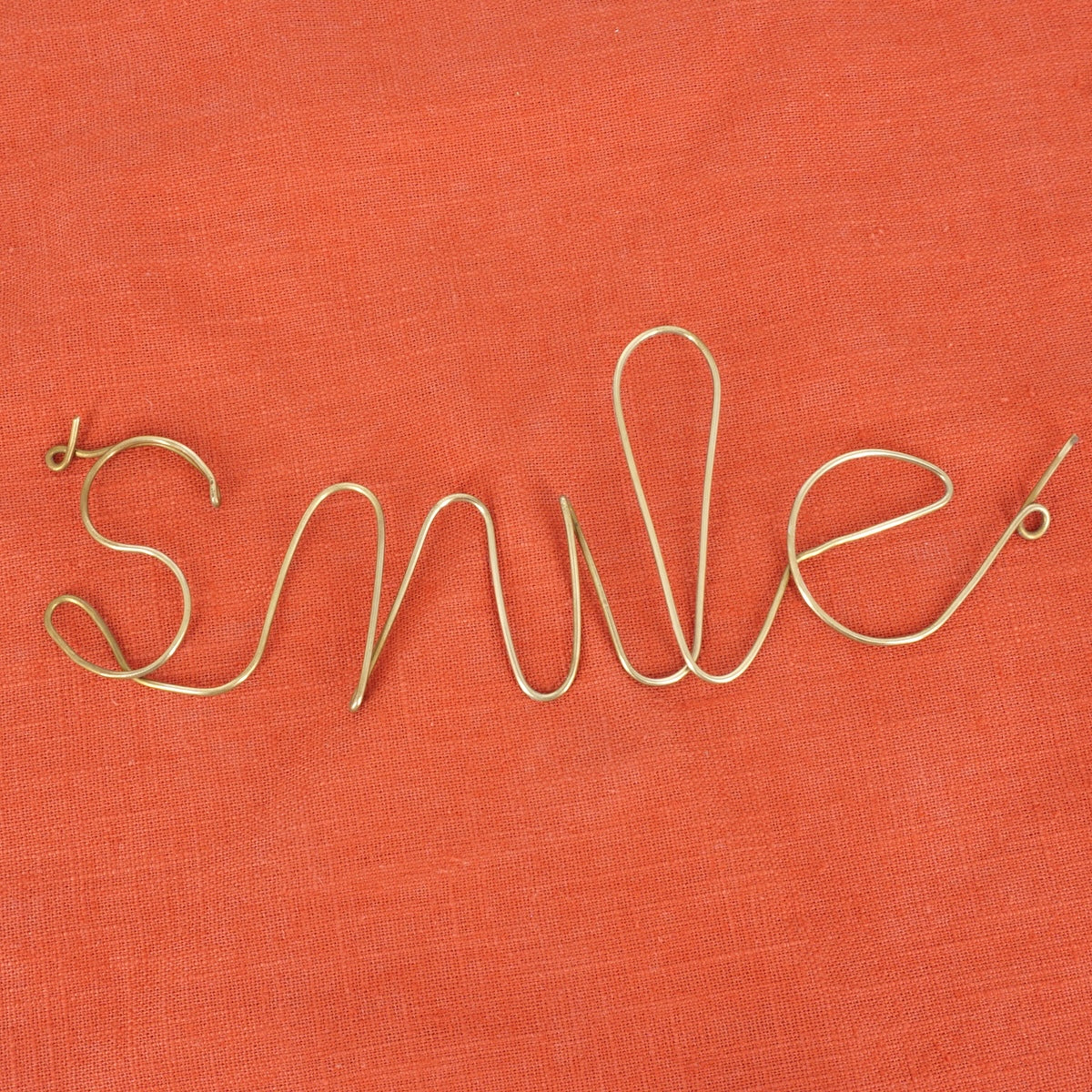 Scritta lineare smile SCRITTA LINEARE SMILE  BERC SOPHIE 