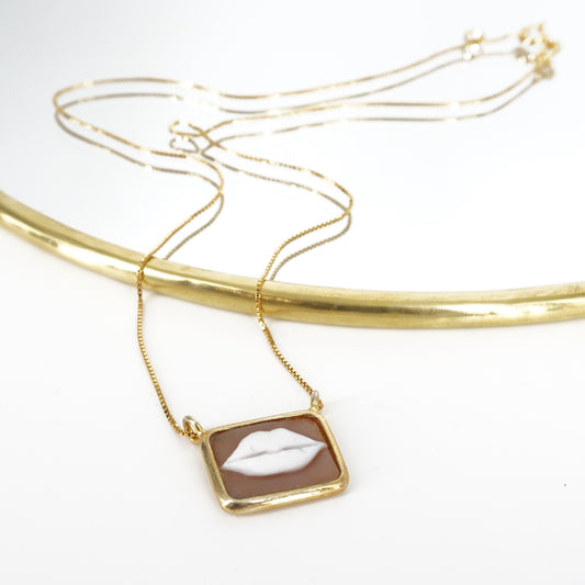 COLLANA CAMMEO BOCCA COLLANA CAMMEO BOCCA ELUA 