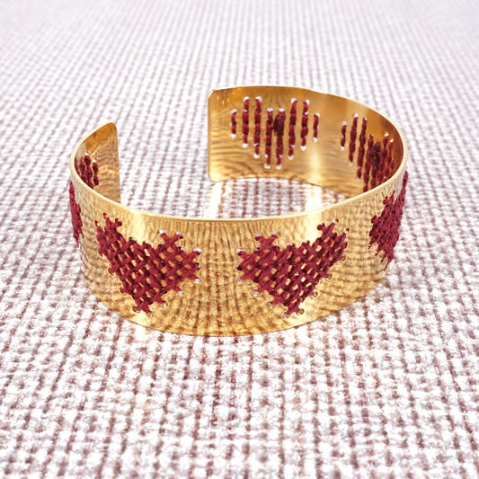 BRACCIALE FILO FASCIA CUORI BORDEAUX BRACCIALE FASCIA CUORI BORDEAUX KEDIMA 