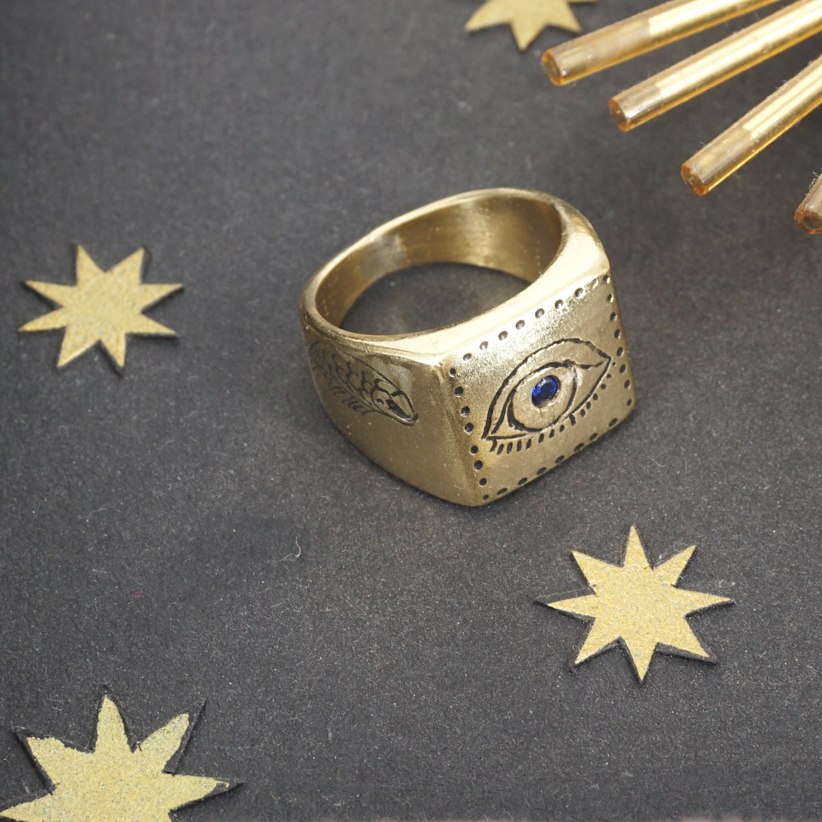 ANELLO CHEVALIER QUADRATO OCCHIO BLU ANELLO CHEVALIER QUADRATO OCCHIO BLU NEFELI 