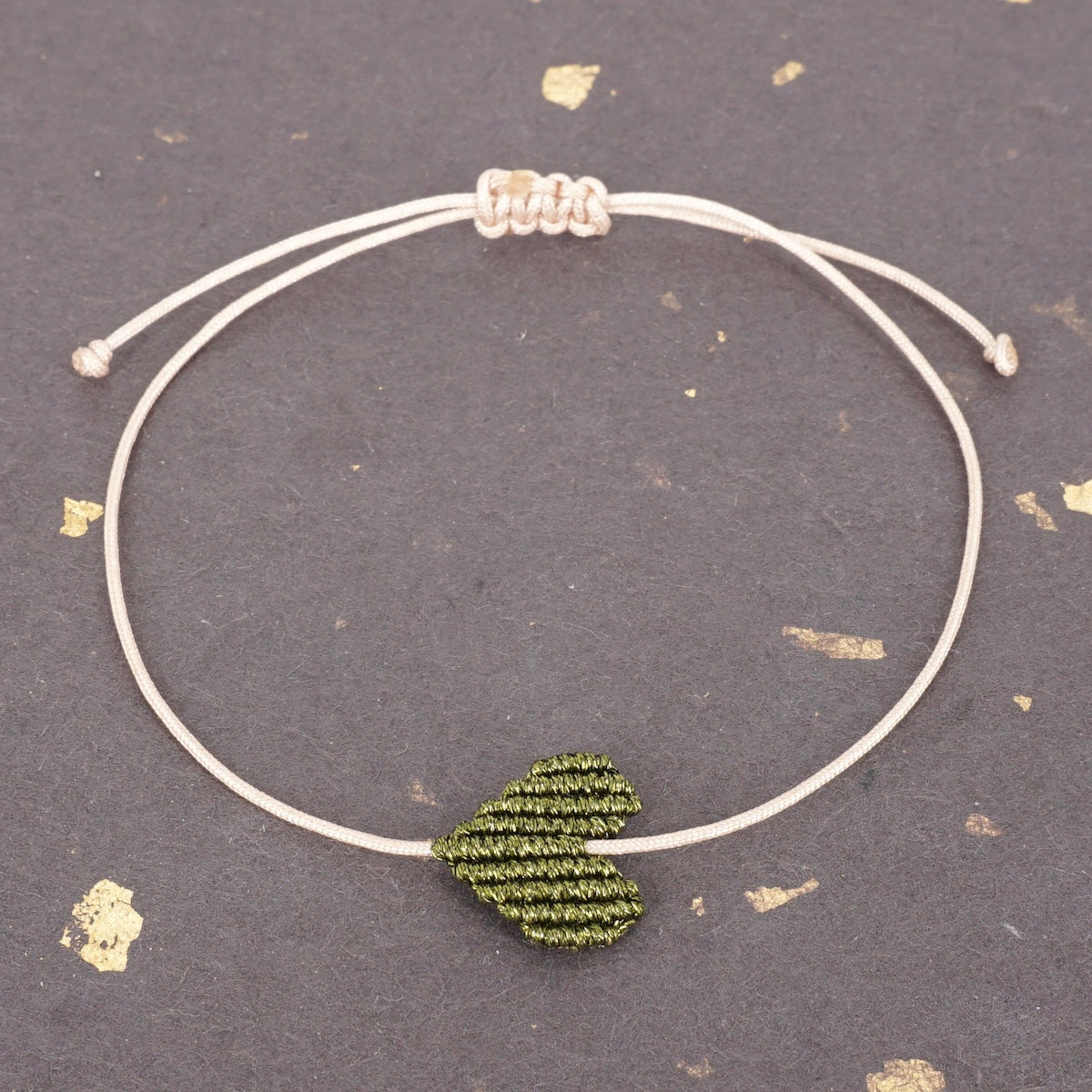 Braccialetto CUORE MINI verde oliva BRACCIALETTO MINI CUORE VERDE OLIVA NOMADEA 
