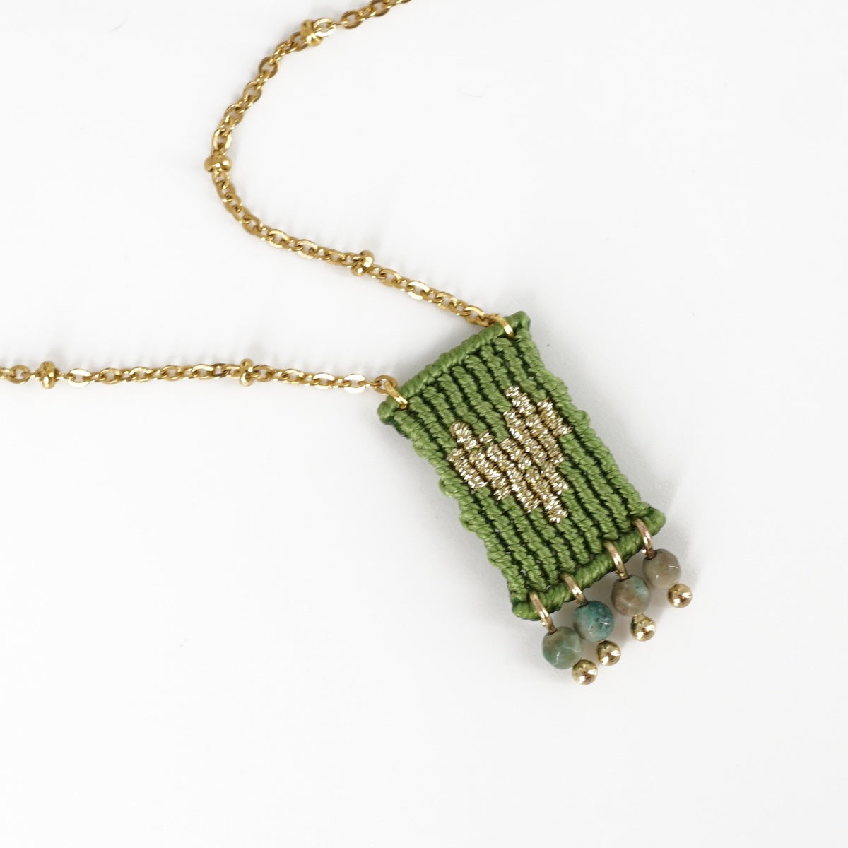COLLANA TALISMANO MINI CUORE VERDE ERBA COLLANA TALISMANO MINI CUORE VERDE ERBA NOMADEA 