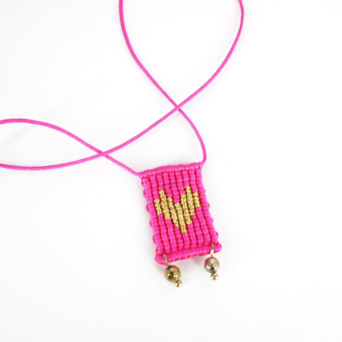 COLLANA TALISMANO CORDINO CUORE FUCSIA COLLANA TALISMANO TESSUTO CUORE FUCSIA NOMADEA 
