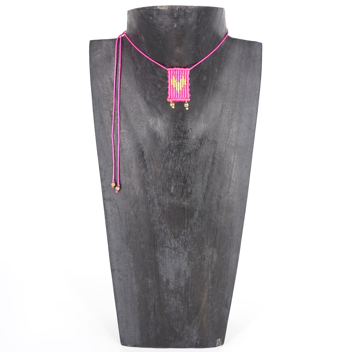 COLLANA TALISMANO CORDINO CUORE FUCSIA COLLANA TALISMANO TESSUTO CUORE FUCSIA NOMADEA 