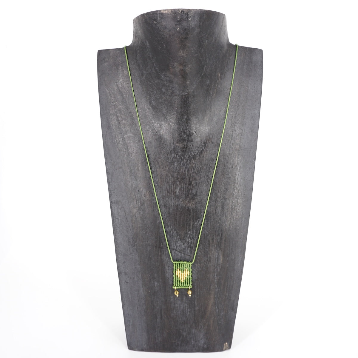 COLLANA TALISMANO CORDINO VERDE COLLANA TALISMANO TESSUTO CUORE VERDE ERBA NOMADEA 