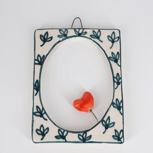 Cornice CUORE rosso fiori verdi CORNICE S RETT. CUORE ROSSO FIORI VERDE ROSSO RAMINA 