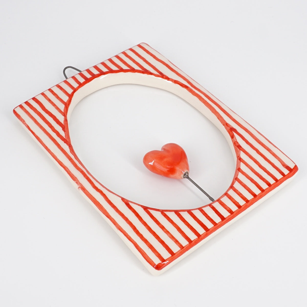 Cornice CUORE rosso righe rosso CORNICE S RETT. CUORE ROSSO RIGHE ROSSO ROSSO RAMINA 