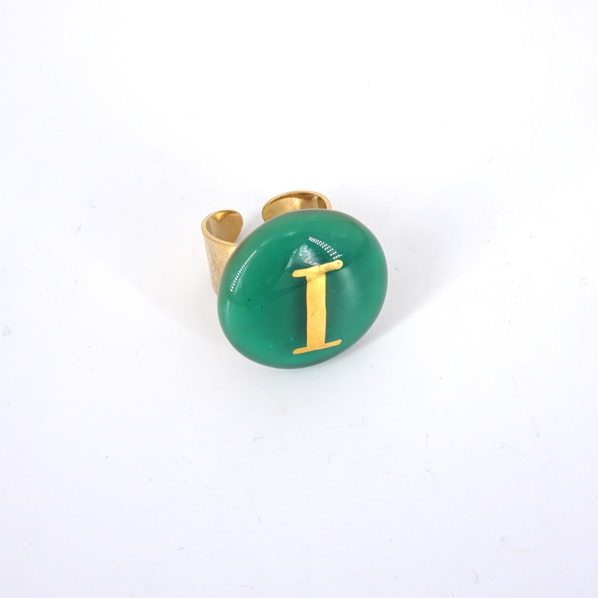 VETRO FUSO ANELLO LETTERAI GIADA CHIARO