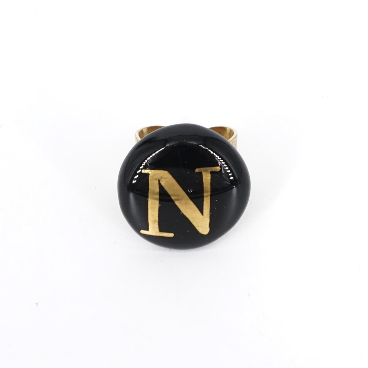Anello lettera N nero ANELLO LETTERA N NERO VETRO FUSO 