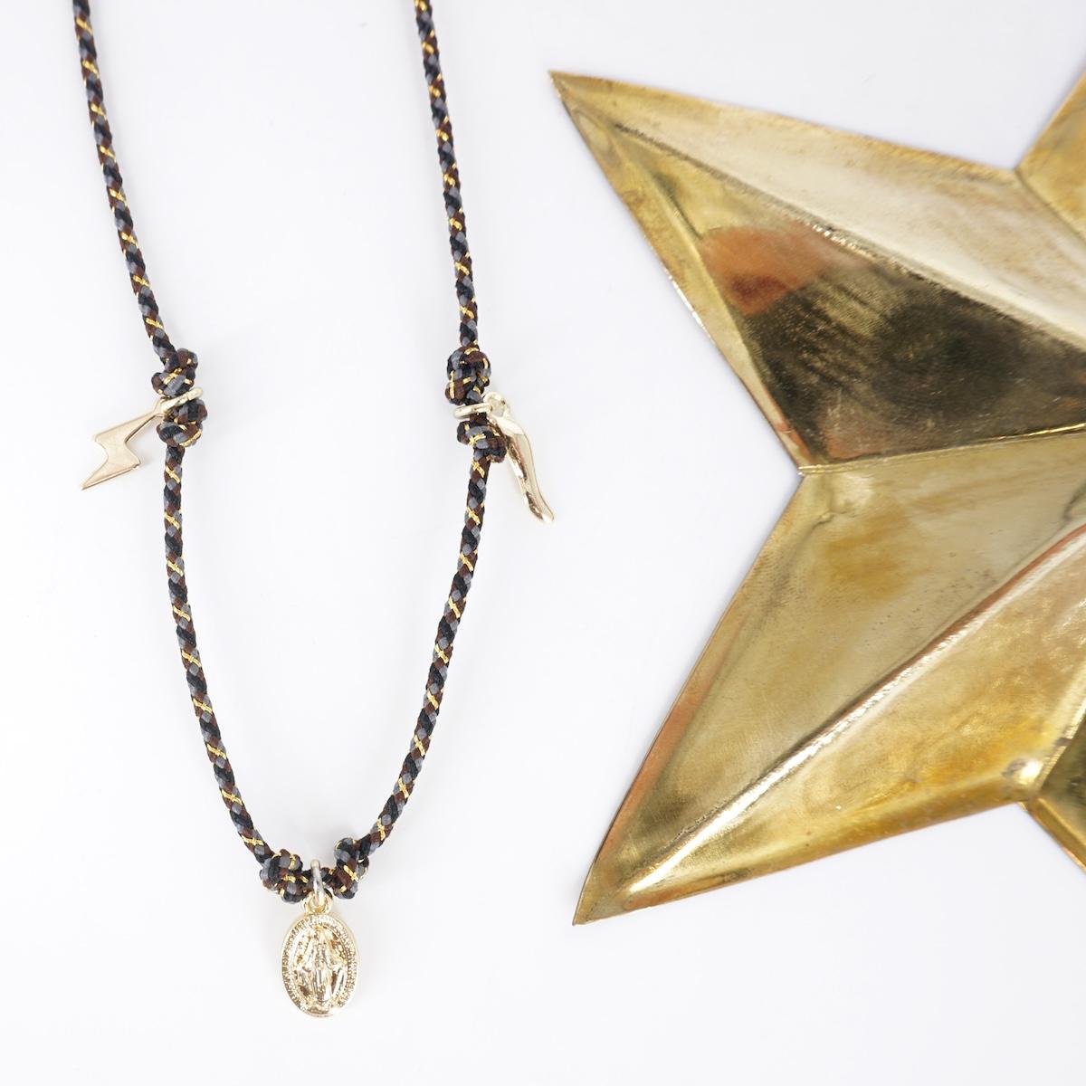 Collana cordino tre charm con MADONNINA ORO COLLANA CORDINO TRE CHARM MADONNA ORO SVEVA 