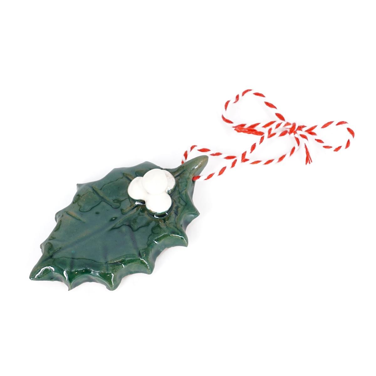 Foglia di AGRIFOGLIO BIANCO FOGLIA AGRIFOGLIO BIANCO FRATANTONI 