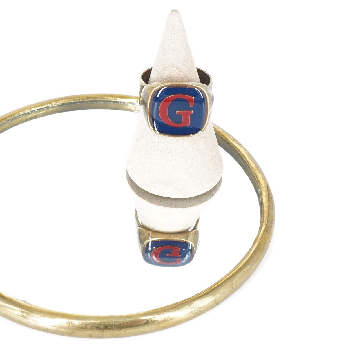 ANELLO LETTERA G BLU ANELLO LETTERA G BLU E BORDEAUX UNIQUE UNCONVENTIONAL DETAILS 