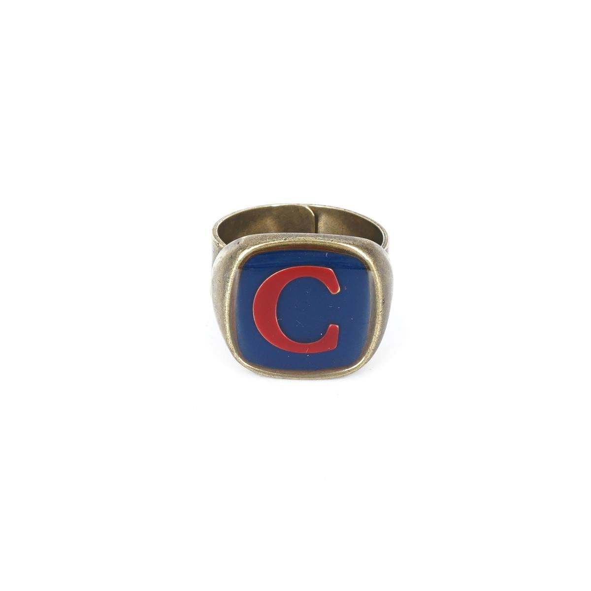 ANELLO LETTERA C BLU ANELLO LETTERA C BLU E ROSSO UNIQUE UNCONVENTIONAL DETAILS 