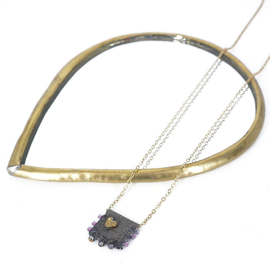 Collana seta con CUORICINO GRIGIO COLLANA SETA CUORICINO GRIGIO EIKOSITRIA 