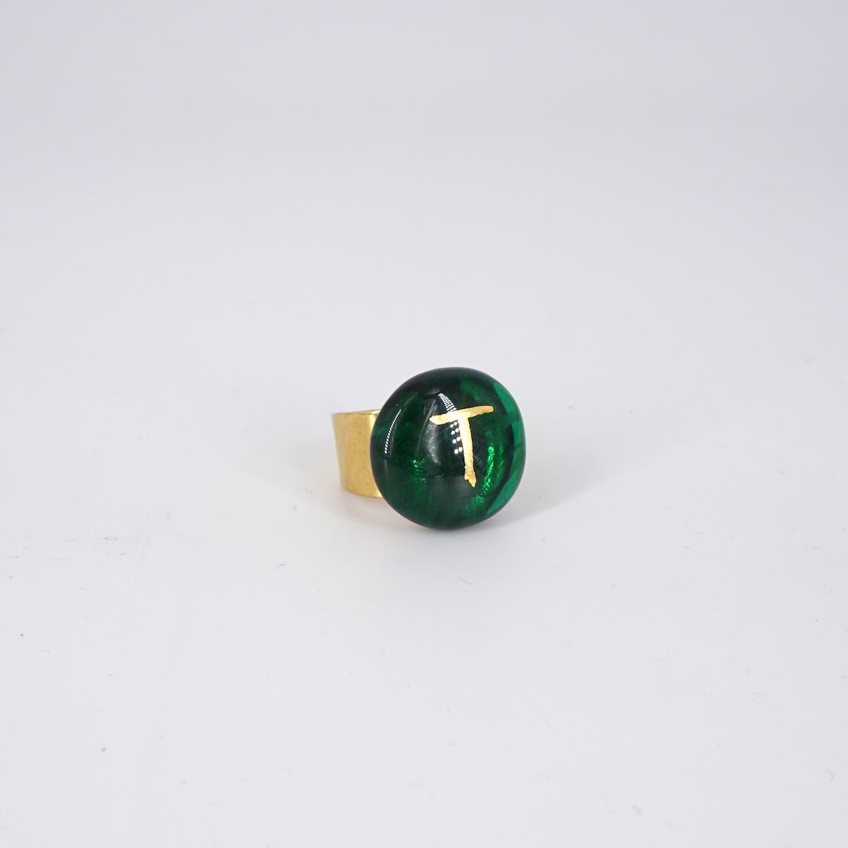 VETRO FUSO ANELLO LETTERAT GIADA SCURO