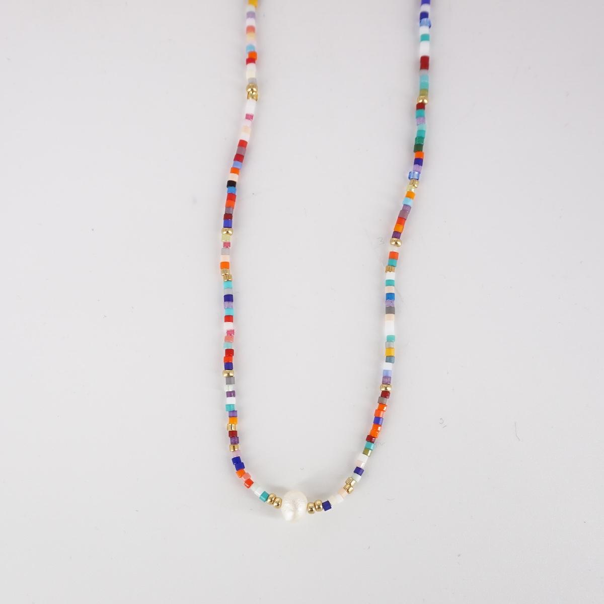 Collana perline multivolor con PERLA SINGOLA