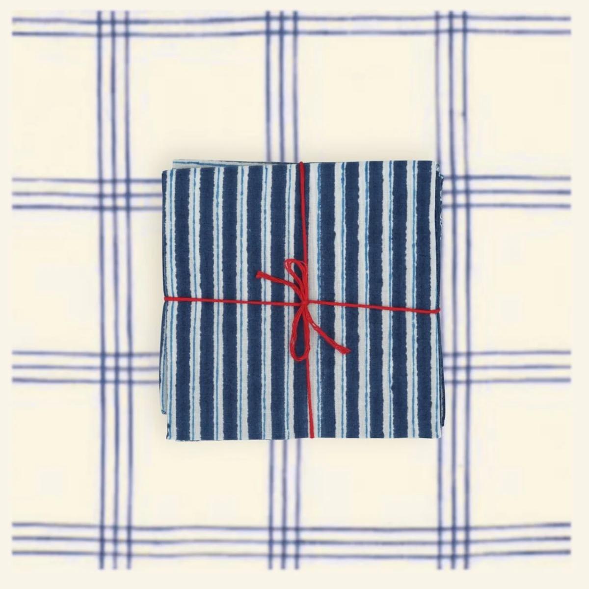 SET 4 TOVAGLIOLI LILA AEGEAN SET 4 TOVAGLIOLI LILA AEGEAN SUZETTE 