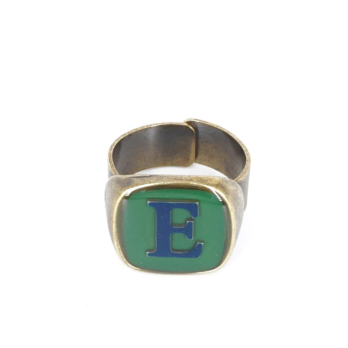 ANELLO LETTERA E VERDE BOSCO ANELLO LETTERA E VERDE BOSCO E BLU UNIQUE UNCONVENTIONAL DETAILS 