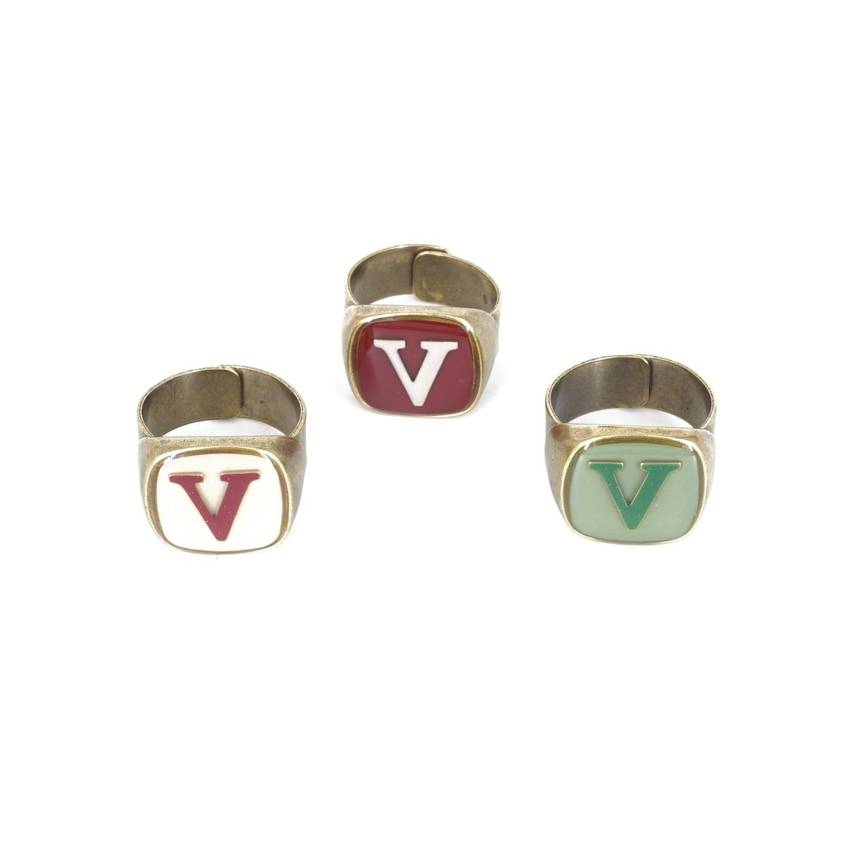 ANELLO LETTERA V VERDE MENTA ANELLO LETTERA V VERDE MENTA E VERDE BOSCO UNIQUE UNCONVENTIONAL DETAILS 