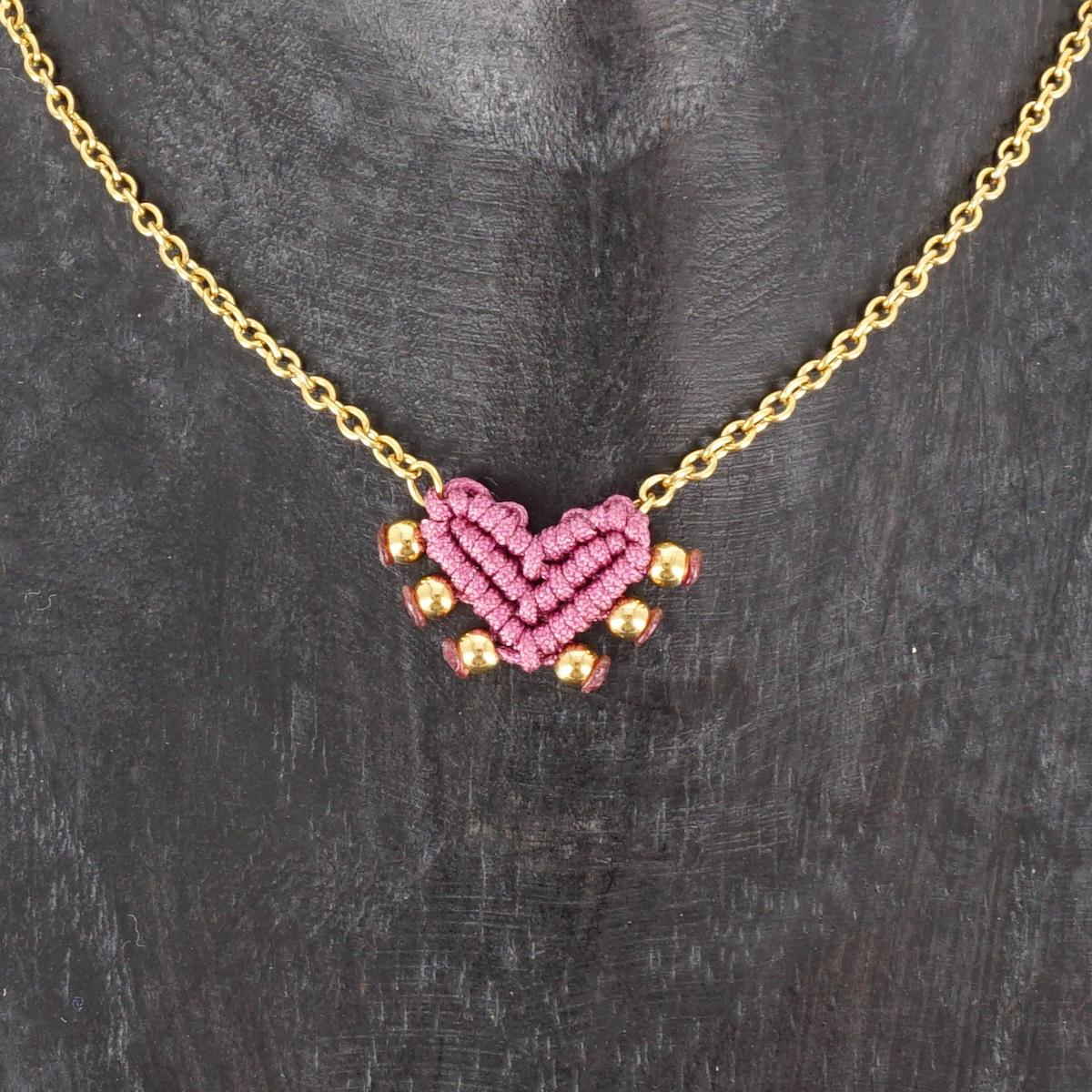 Collana CUORE SACRO borchie ROSA ANTICO COLLANA CUORE SACRO BORCHIE ROSA ANTICO NOMADEA 