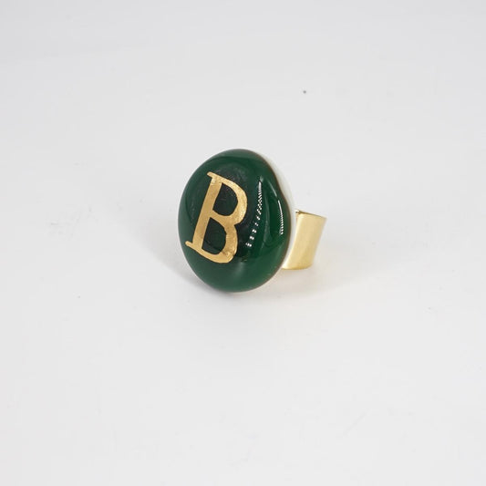 VETRO FUSO ANELLO LETTERAB GIADA SCURO