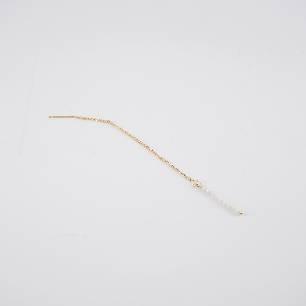 Single earring LINEA white