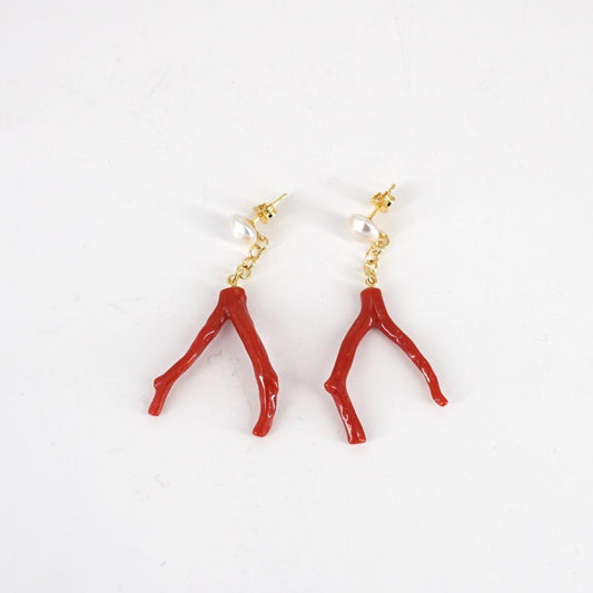 CORAL WITH PEARL earrings