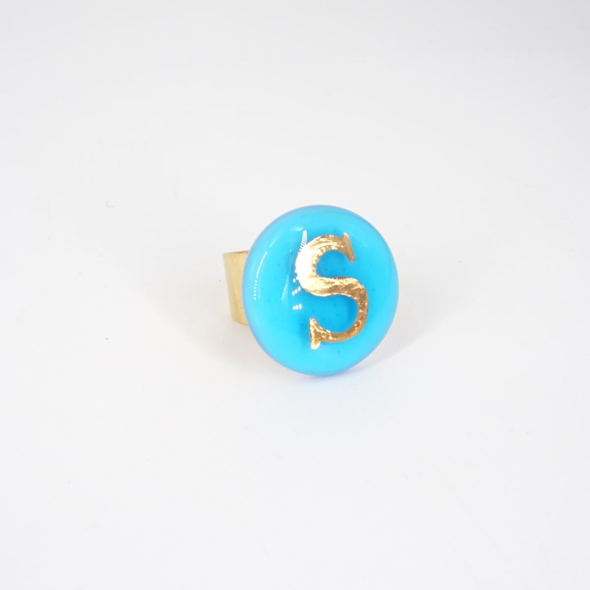 VETRO FUSO ANELLO LETTERAS AZZURRO