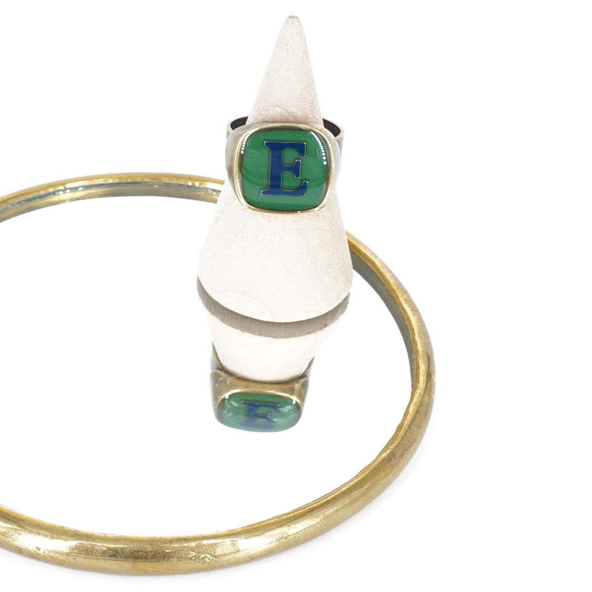 ANELLO LETTERA E VERDE BOSCO ANELLO LETTERA E VERDE BOSCO E BLU UNIQUE UNCONVENTIONAL DETAILS 